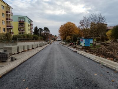Asphalteinbau Weimarer Straße (Bild vergrößern)