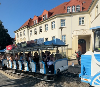 Senioren aus OSL gingen auf „Wandertag“ (Bild vergrößern)