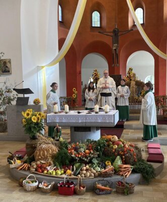 Erntedankfeste in der Gemeinde