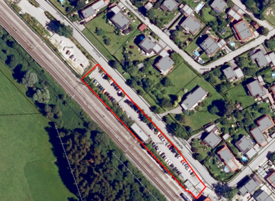 Sperrung des Parkplatzes am Bahnhof Ostermünchen (Bild vergrößern)