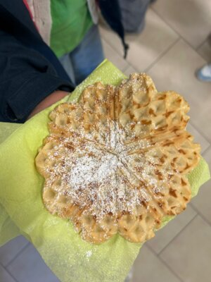 Waffelverkauf (Bild vergrößern)