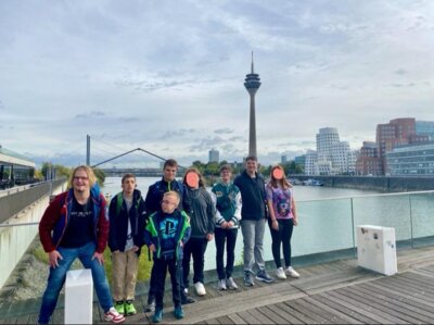 Klassenfahrt der AST 10 nach Düsseldorf (Bild vergrößern)