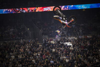 Luc Ackermann unschlagbar bei Night of the Jumps (Bild vergrößern)