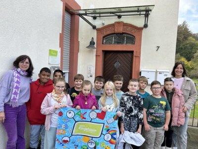 Ein neues Praxisschild für Frau Ringelstein (Bild vergrößern)
