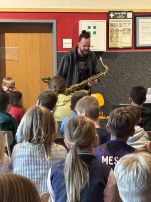 Meldung: Besuch vom Jazz-Piloten