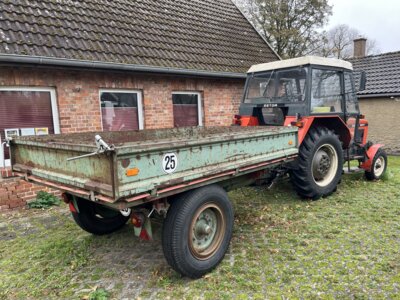 Gemeinde verkauft Traktor gegen Höchstgebot!