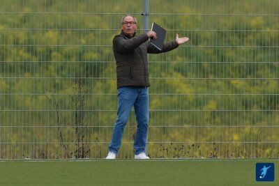 Hans Fischl feierte beim SV Garham ein doch ziemlich überraschendes Trainer-Comeback – Foto: Mike Sigl (Bild vergr&ouml;&szlig;ern)