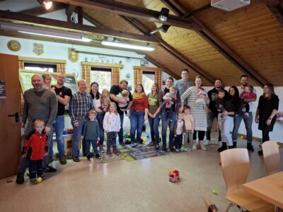 Foto zur Meldung: Feuerwehr-Babys willkommen geheißen