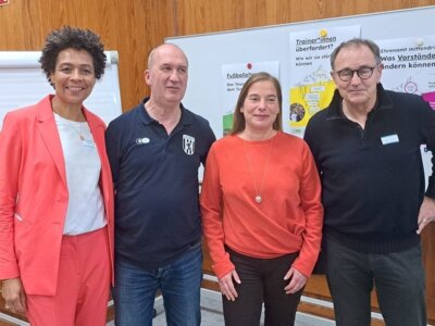 Susanne Amar, Gerd Thomas, Katarina Peranić und Ewald Lienen (Bild vergrößern)