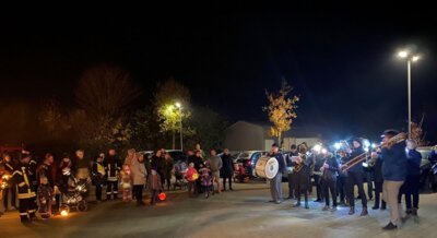 Foto zur Meldung: Laternelaufen in Borgwedel