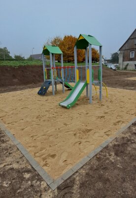 Neuer Spielplatz in Sachsenburg! (Bild vergrößern)
