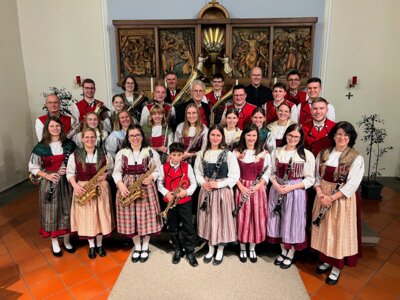 Trachtenkapelle sorgt beim Kirchenkonzert für große Gefühle (Bild vergrößern)