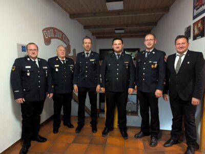 Foto zur Meldung: Prackenbach hat nun drei Feuerwehrkommandanten