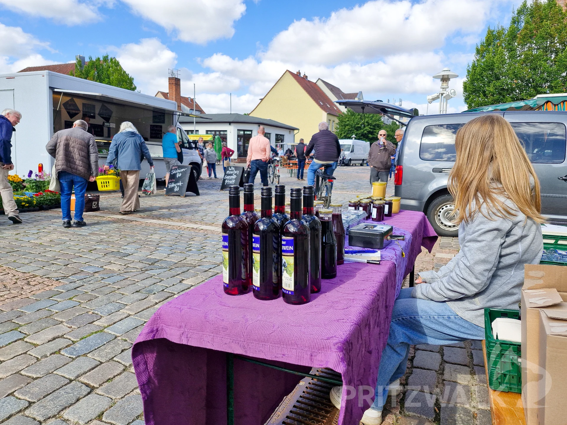 Auch Produkte aus Beeren, wie Saft, waren zu haben. Foto: Stadt Pritzwalk