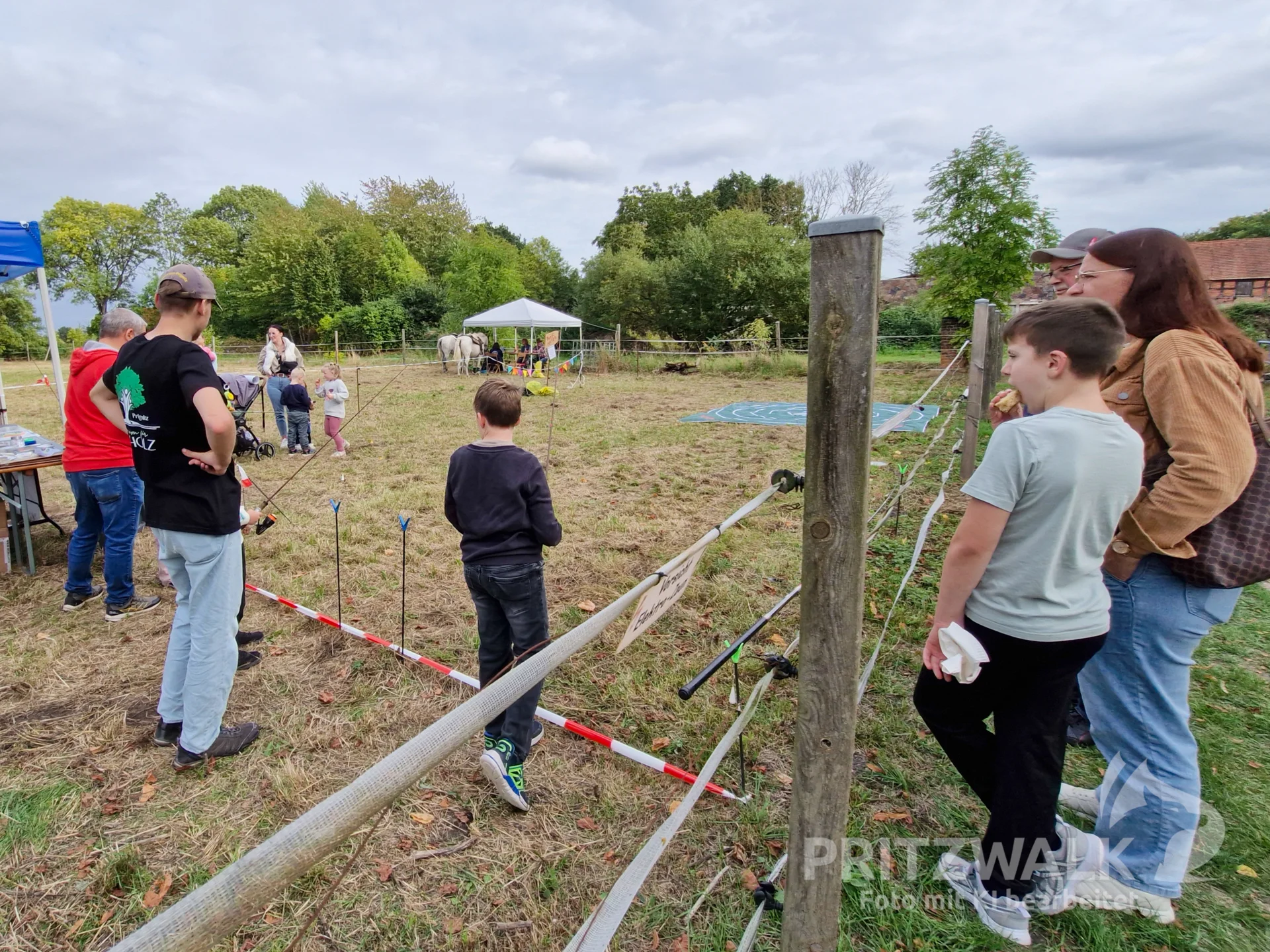 Für die Kinder gab es Ponyreiten und Trockenangeln. Foto: Stadt Pritzwalk