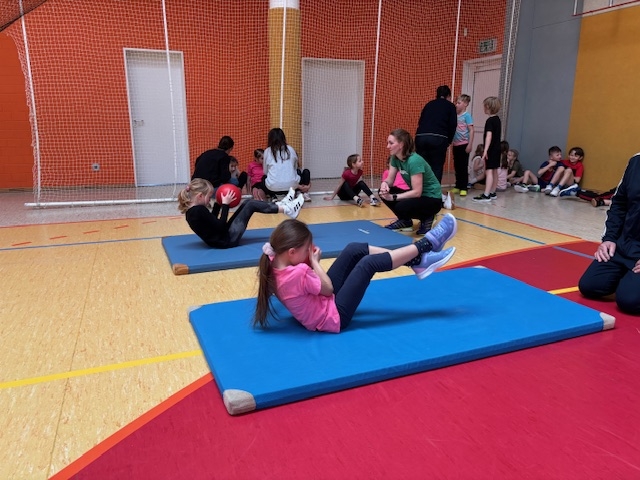 Russian Twist mit Ball