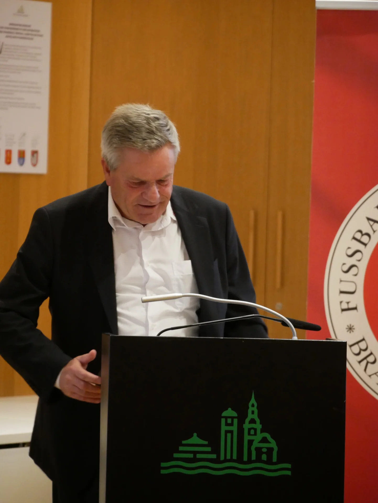 Michael Reichert