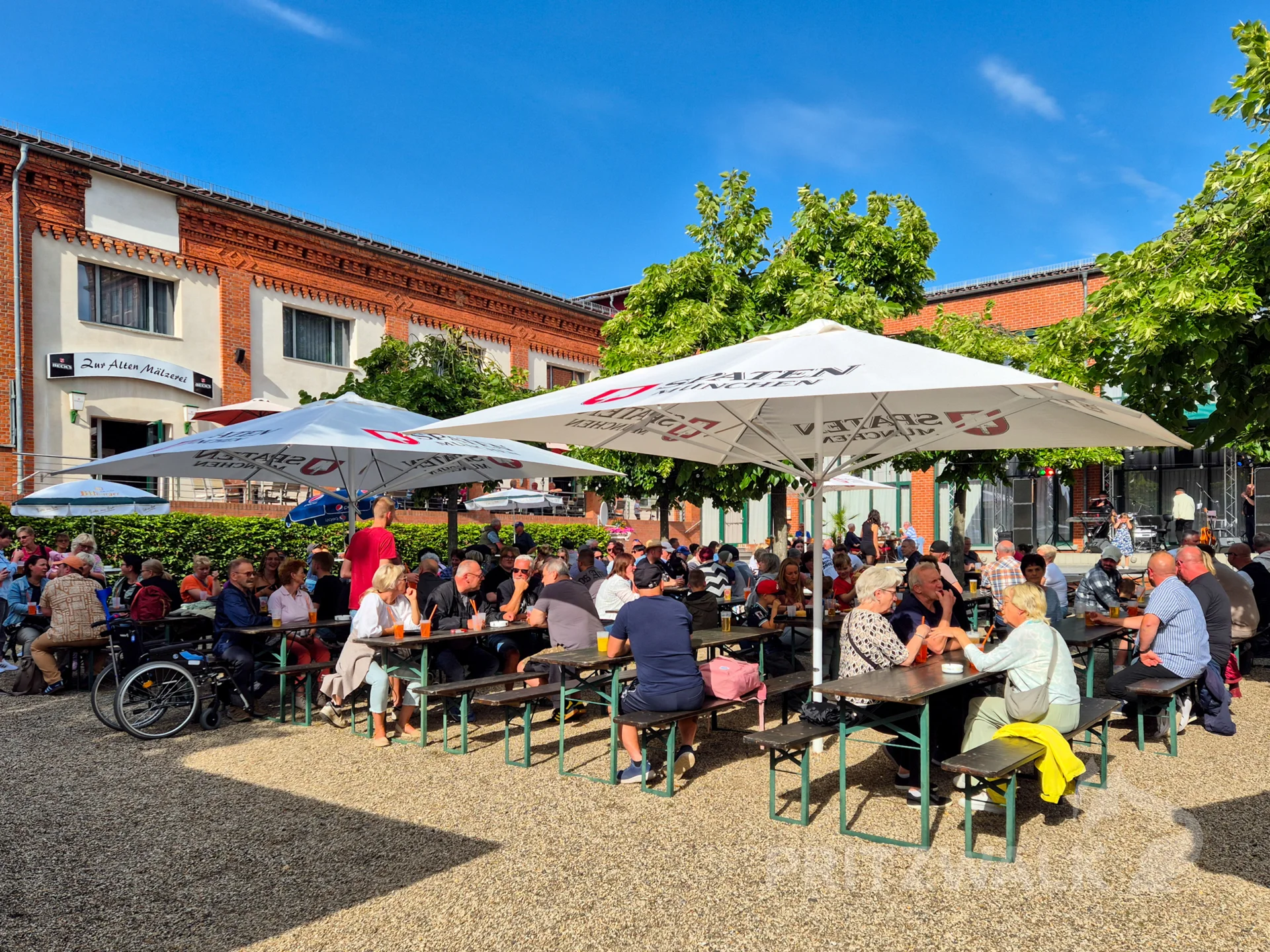 Viele Gäste kamen zum Betriebsjubiläum der "Mälze". Foto: Stadt Pritzwalk