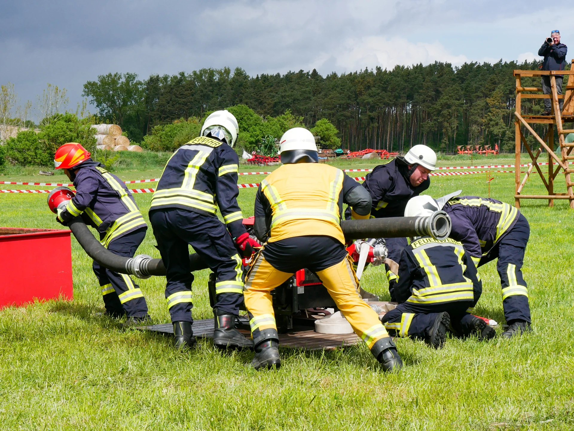 FF Amtsausscheid Hülsebeck FF Neuhausen Löschangriff