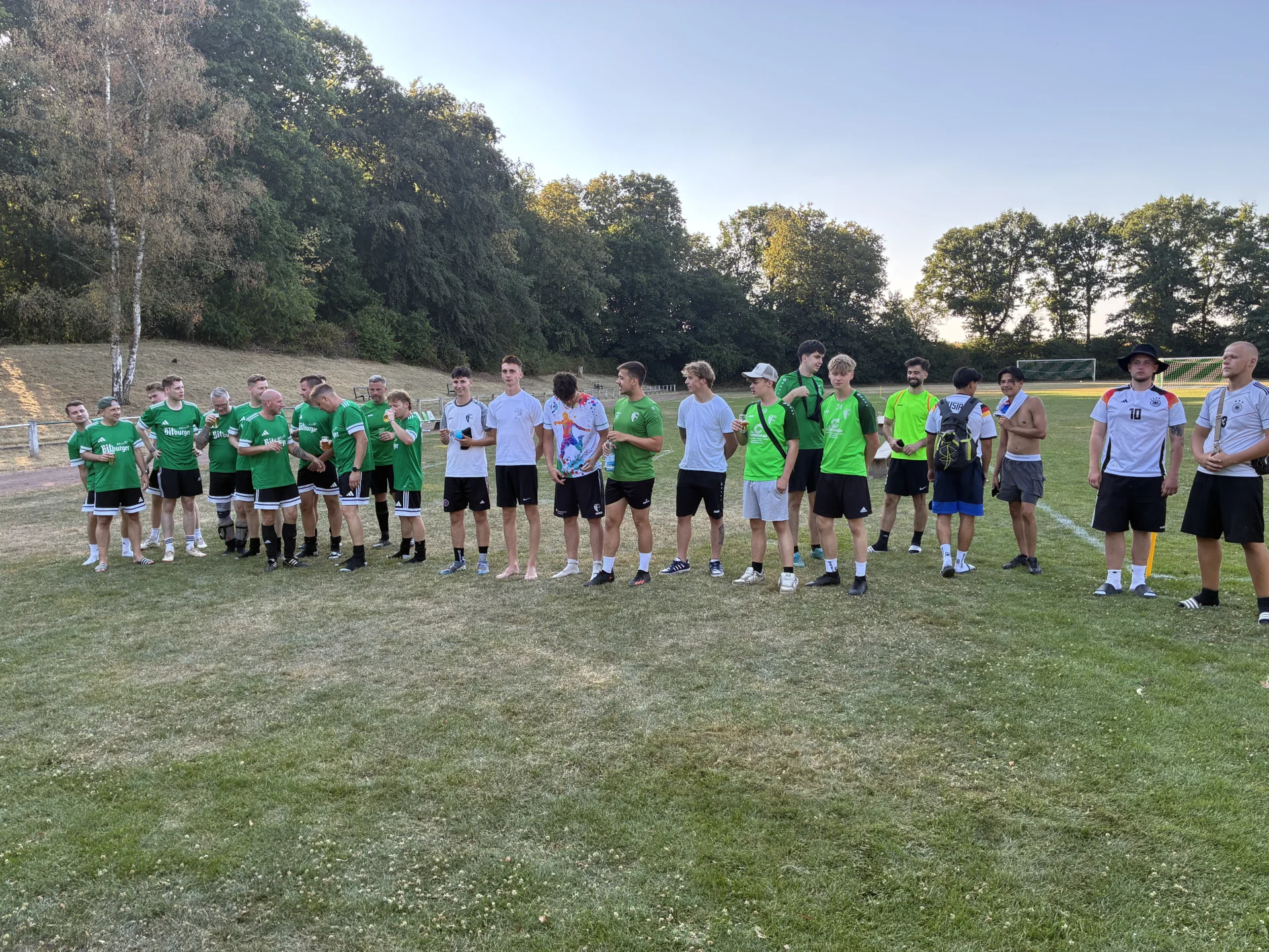 Teilnehmerfeld des Fußball-Turniers