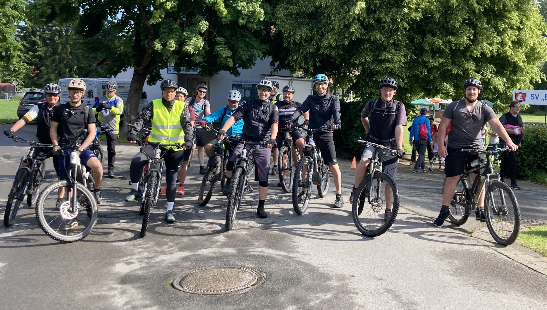 Die Teilnehmer der MTB-Tour 2025
