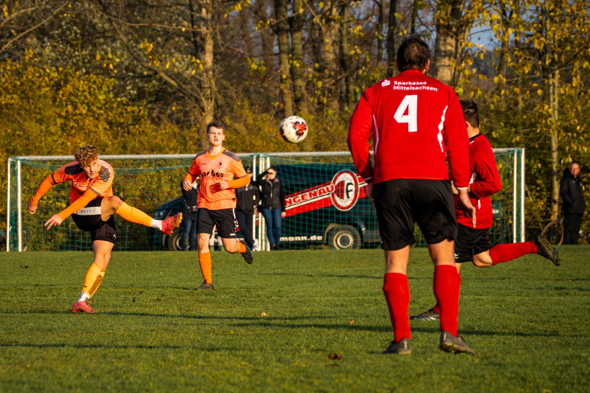 241119_fussball_01