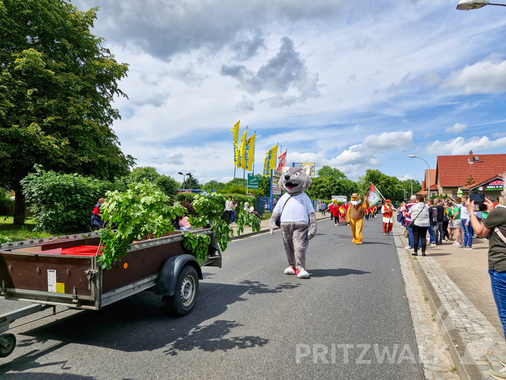 Die Maskottchen aus Pritzwalk kamen bei den Gästen sehr gut an. Foto: Stadt Pritzwalk