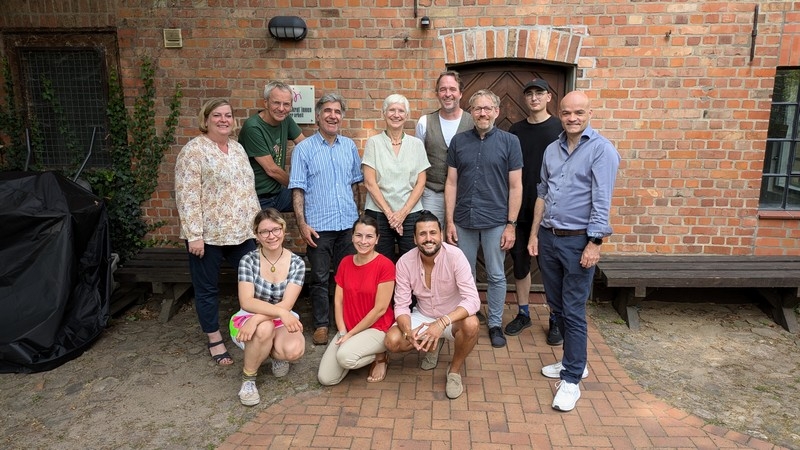 Im Dialogprojekt „Mölln nach Mölln – Perspektiven und Botschaften?!“ konnte zusammen mit Betroffenen eine gemeinsame Vision entwickelt werden © Verein Miteinander leben e.V.