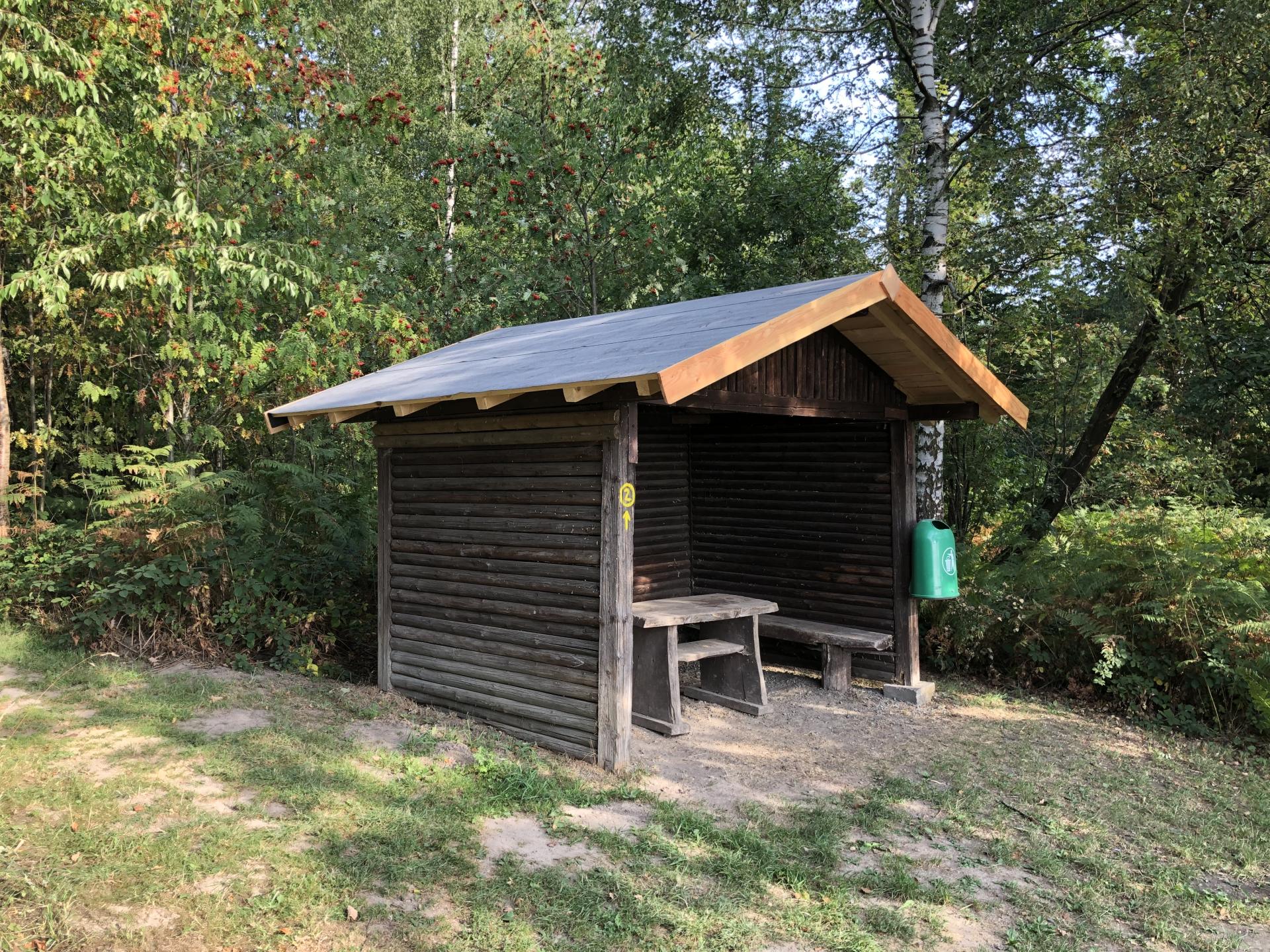 Die Rehwinkelhütte mit neuem Dach