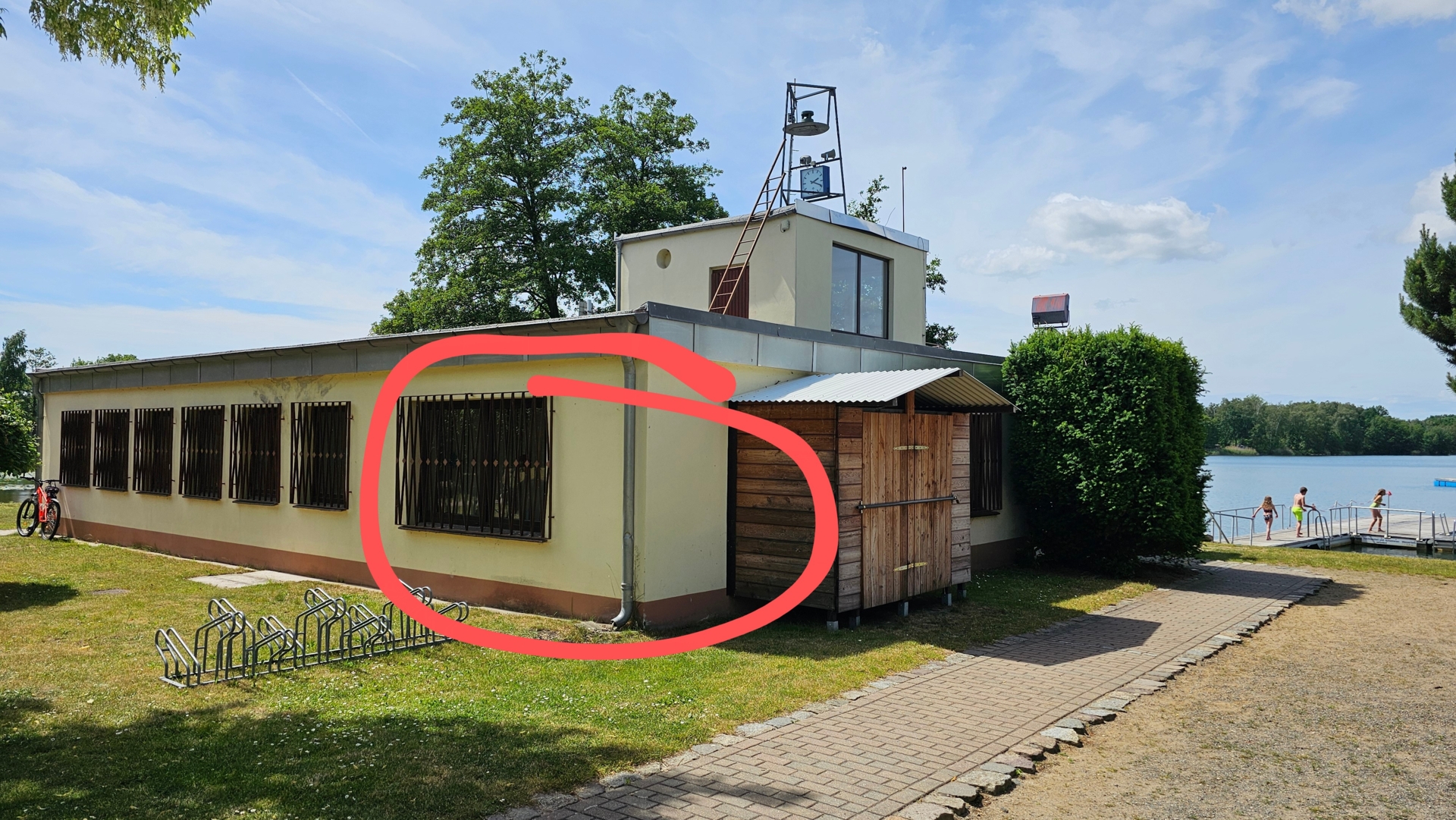 Gebäude Aufenthaltsräume Mitarbeiterinnen