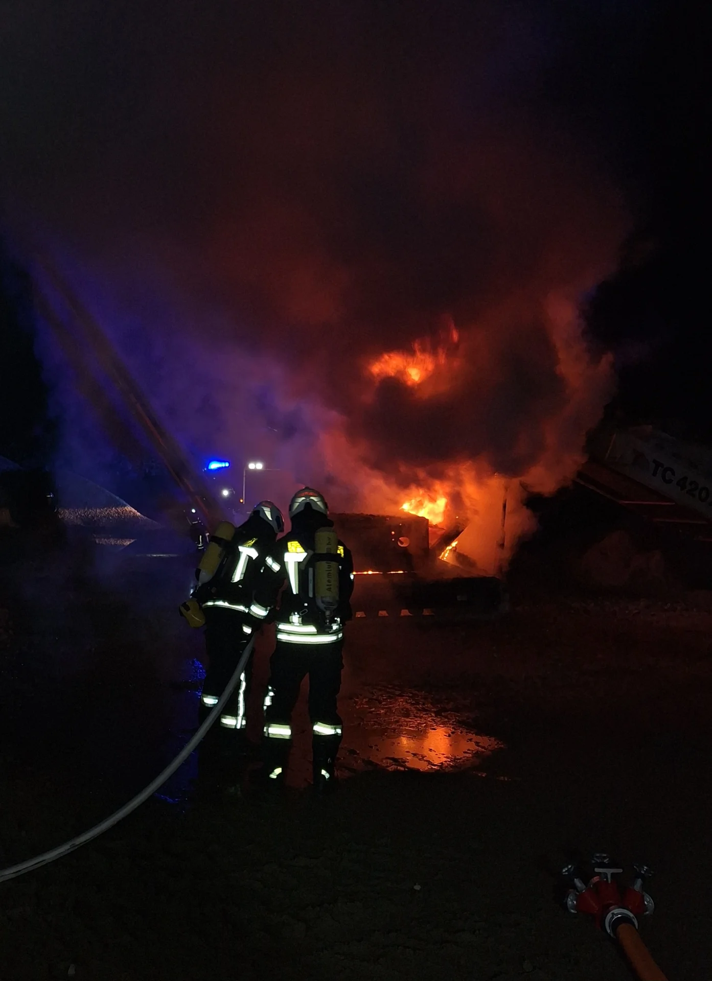 Feuer Baumaschine