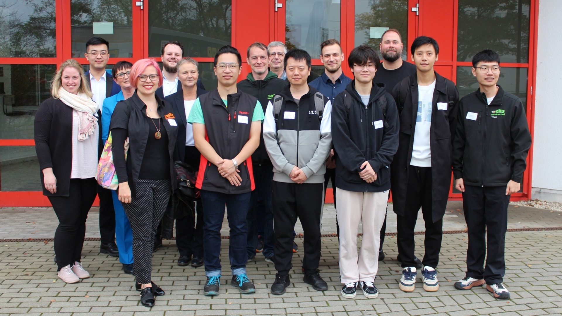 Insgesamt elf Auszubildende aus China haben bei sechs Unternehmen im Landkreis Dahme-Spreewald ihre Ausbildung begonnen. Foto WfG/Schiller