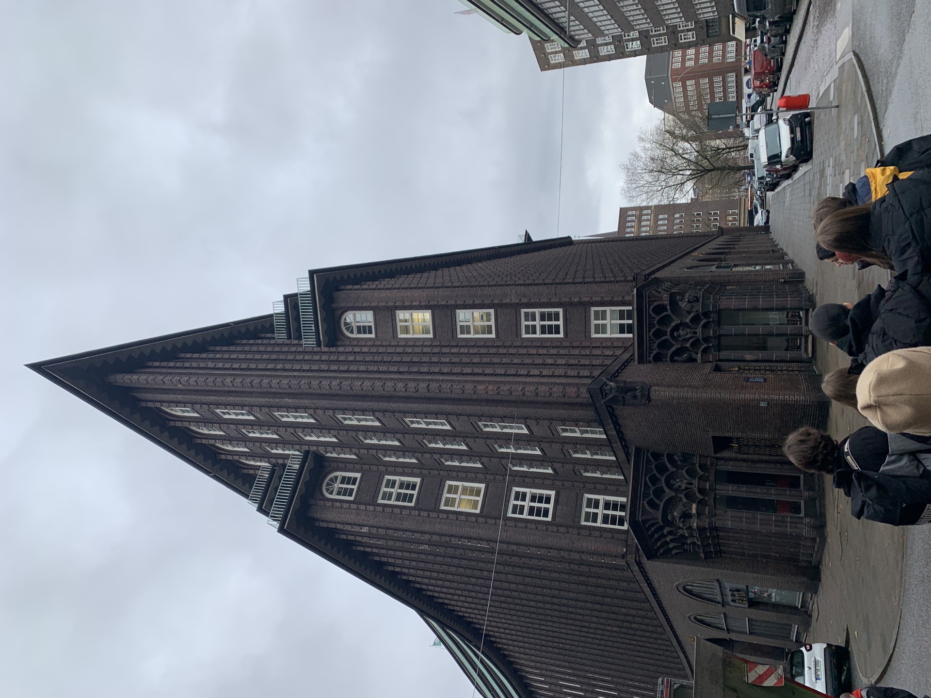WPU10 Kreativwerkstatt besucht die Ausstellung "In the heart of another country"