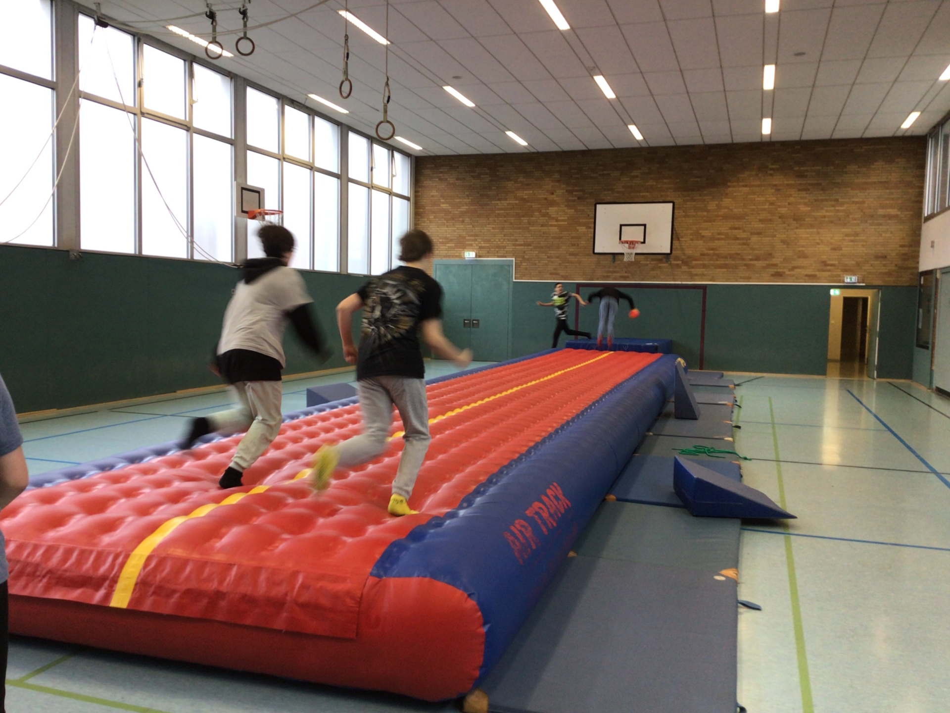 Airtrack