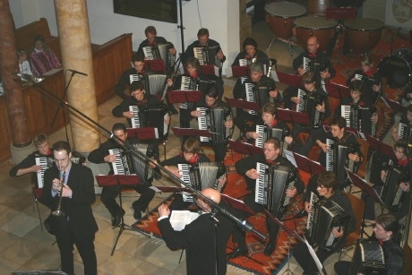Abwechslungsreiches Konzert des HVG auf hohem Niveau in der Martinskirche Großbottwar