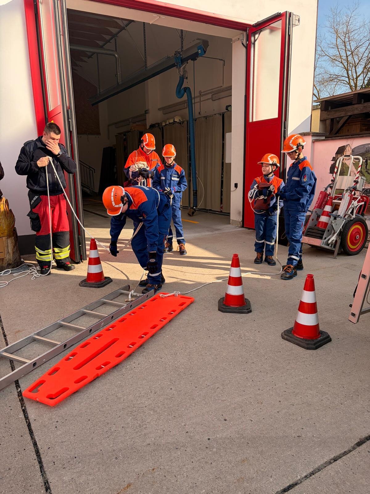 20260228-JF-Ausbildung-Eisrettung-05