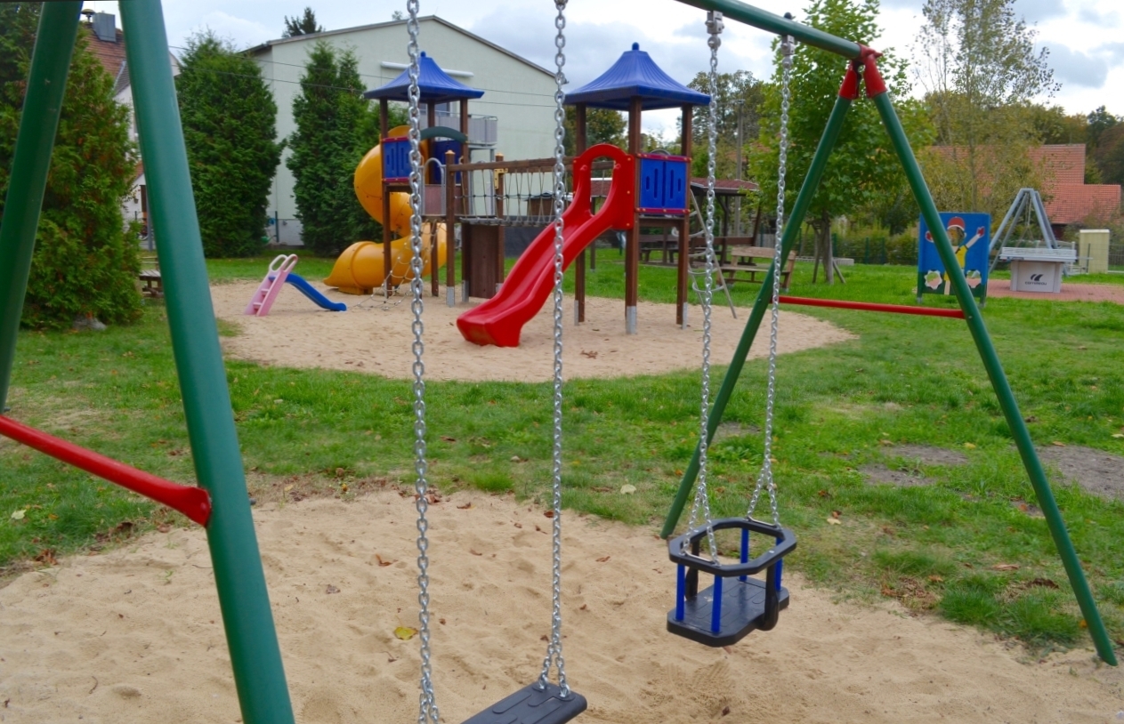 Der Spielplatz in Nachbarschaft der Seniorenresidenz ist mit Eigeninitiative der Bürger entstanden. Foto: Andreas Staindl