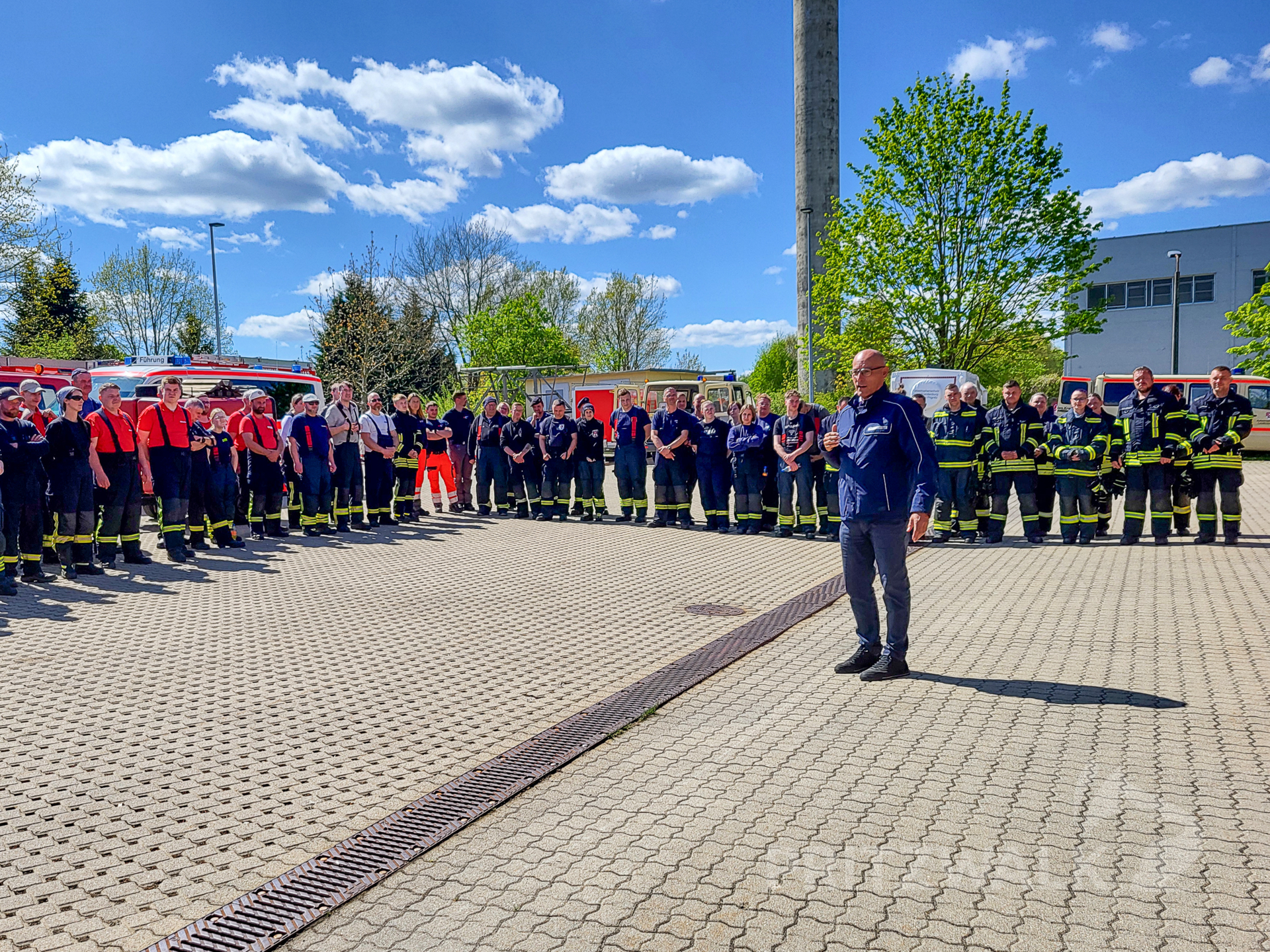 Bürgermeister Dr Ronald Thiel bedankte sich bei den Teilnehmenden für ihren Einsatz. Foto: Stadt Pritzwalk