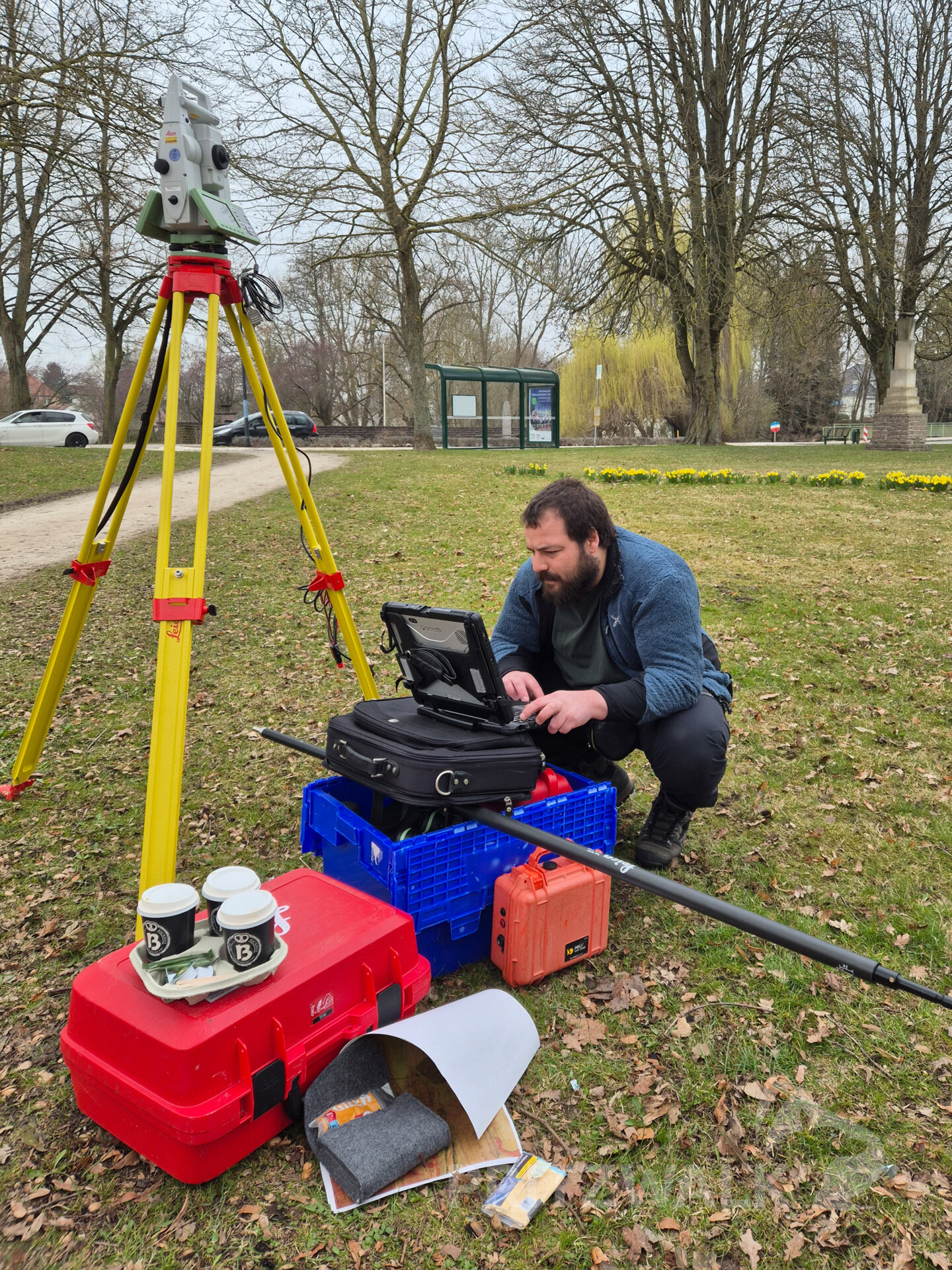 Dr. Giacomo Roncoroni kalibriert die Messtechnik. Foto: Stadt Pritzwalk