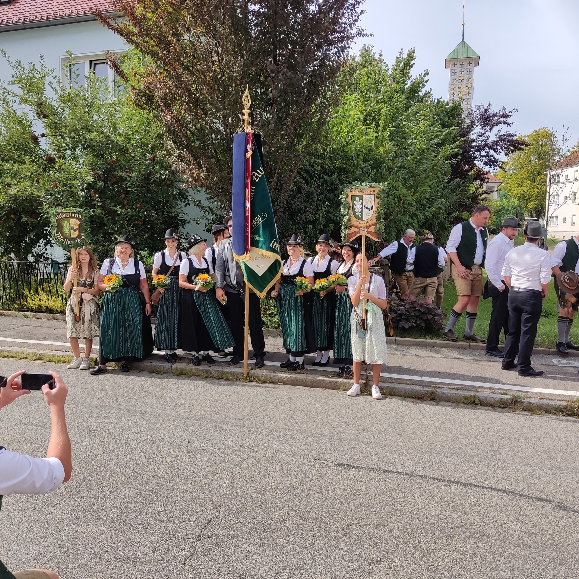 Damenriege am Ablaufpunkt