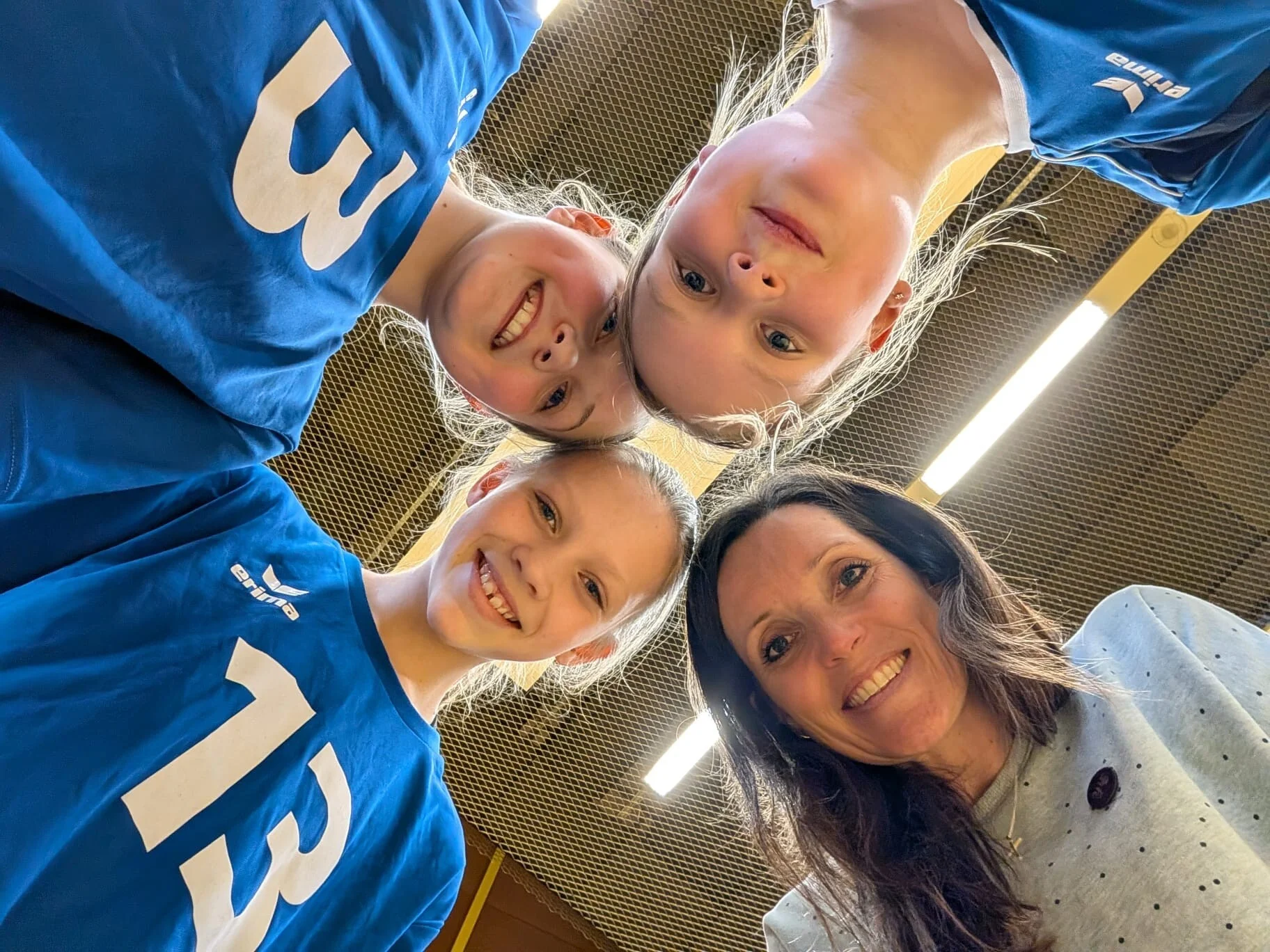 U13w