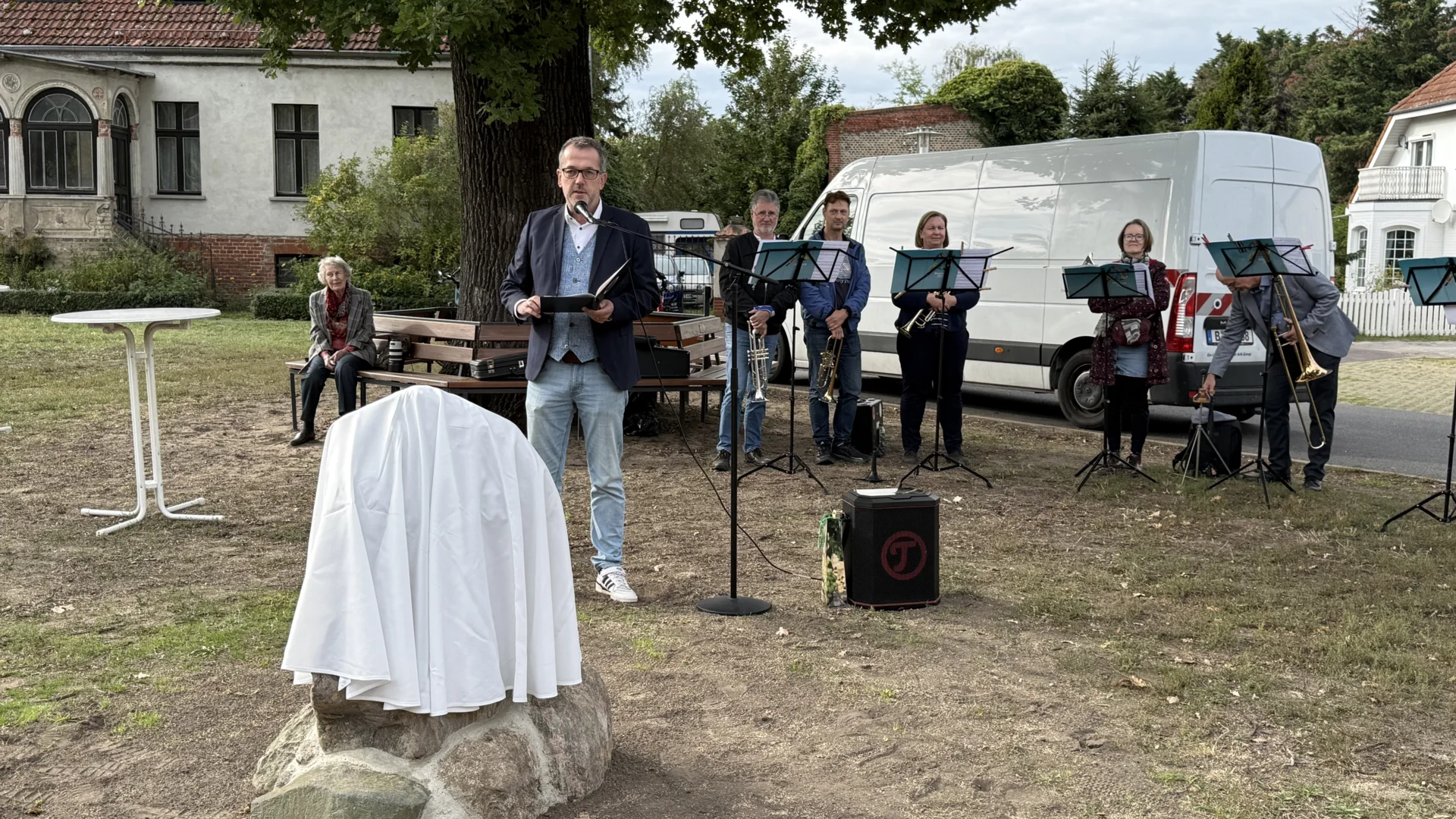 Einweihung des Gedenksteins in Dallgow-Dorf 2026