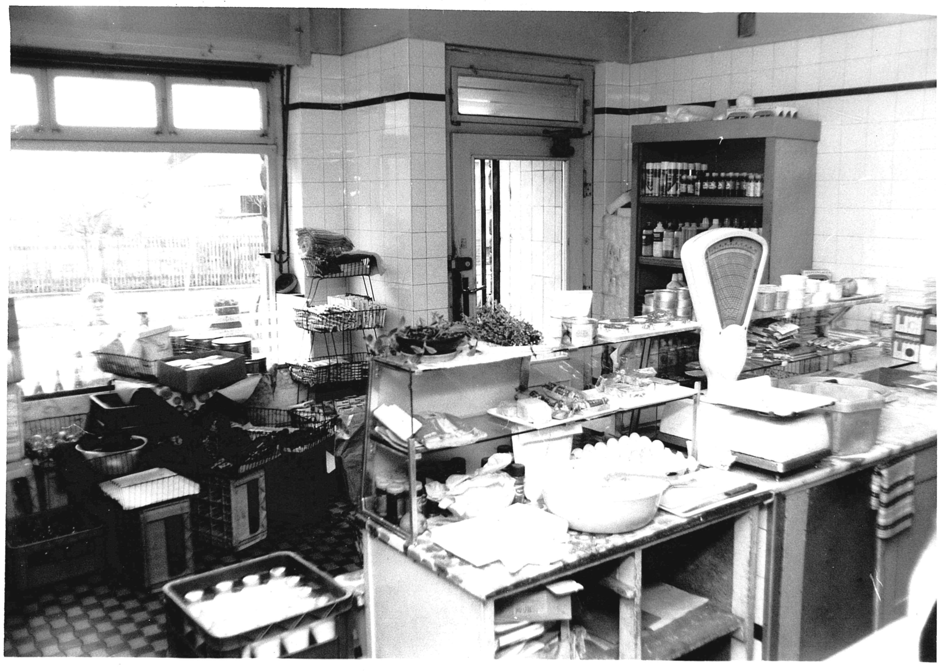 Innenaufnahme Verkaufsstelle Kirchstraße 45 um 1988