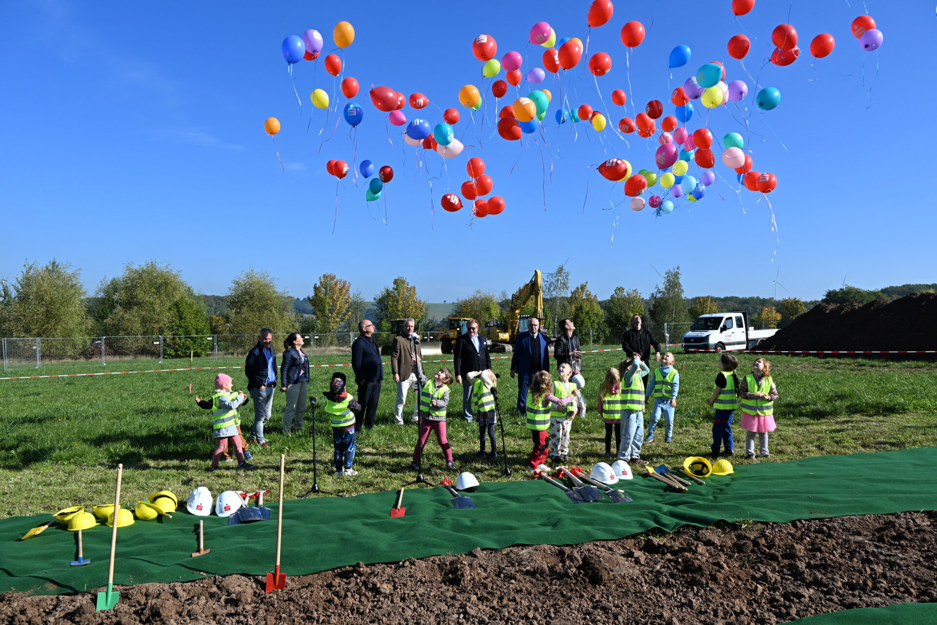 Aufsteigende Luftballons