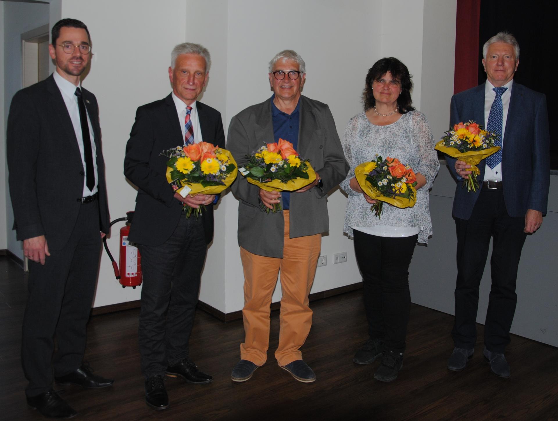 Verleihung von Ehrenbriefen, v. l. Bürgermeister Florian Fritzsch, Thomas Odenwald, Thomas Gerlach, Andrea Döppner, Manfred Ebert