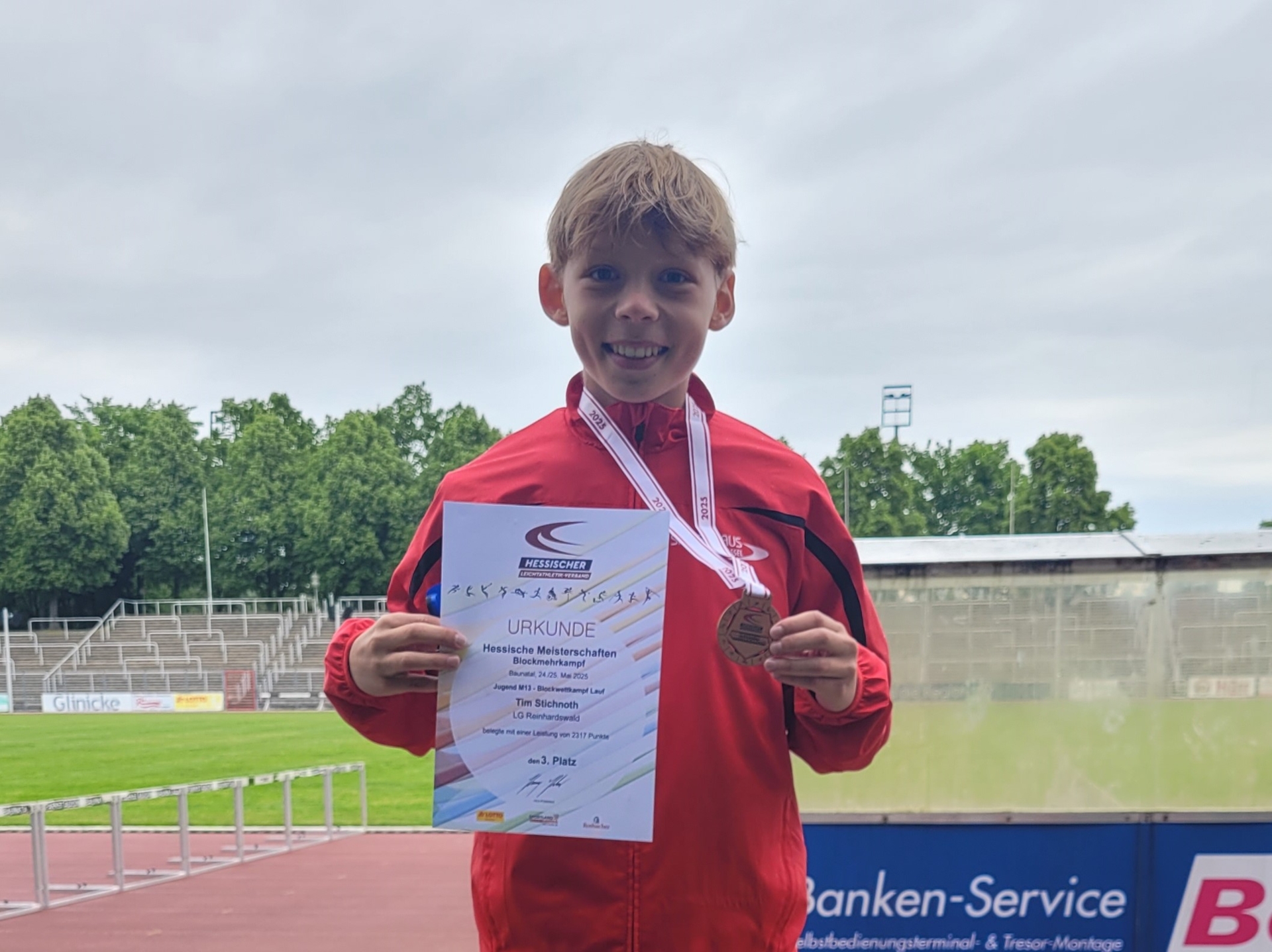 Bronze und neuer Kreisrekord für Tim Stichnoth im Block Lauf der M13.