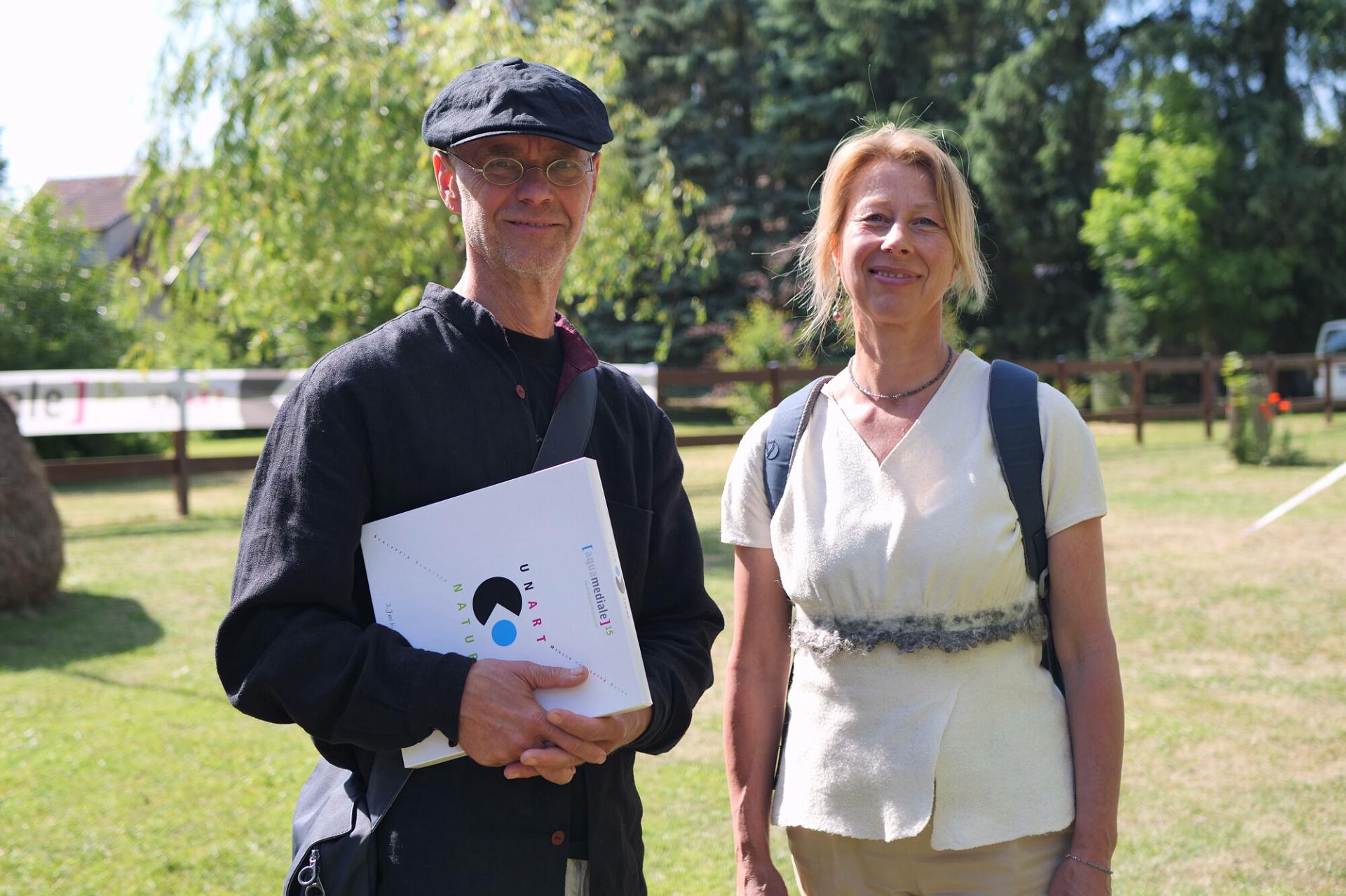 Micha Brendel aus Hohendorf hat gemeinsam mit seiner Frau die 15. Aquamediale in Schlepzig besucht. Foto: Ingrid Hoberg
