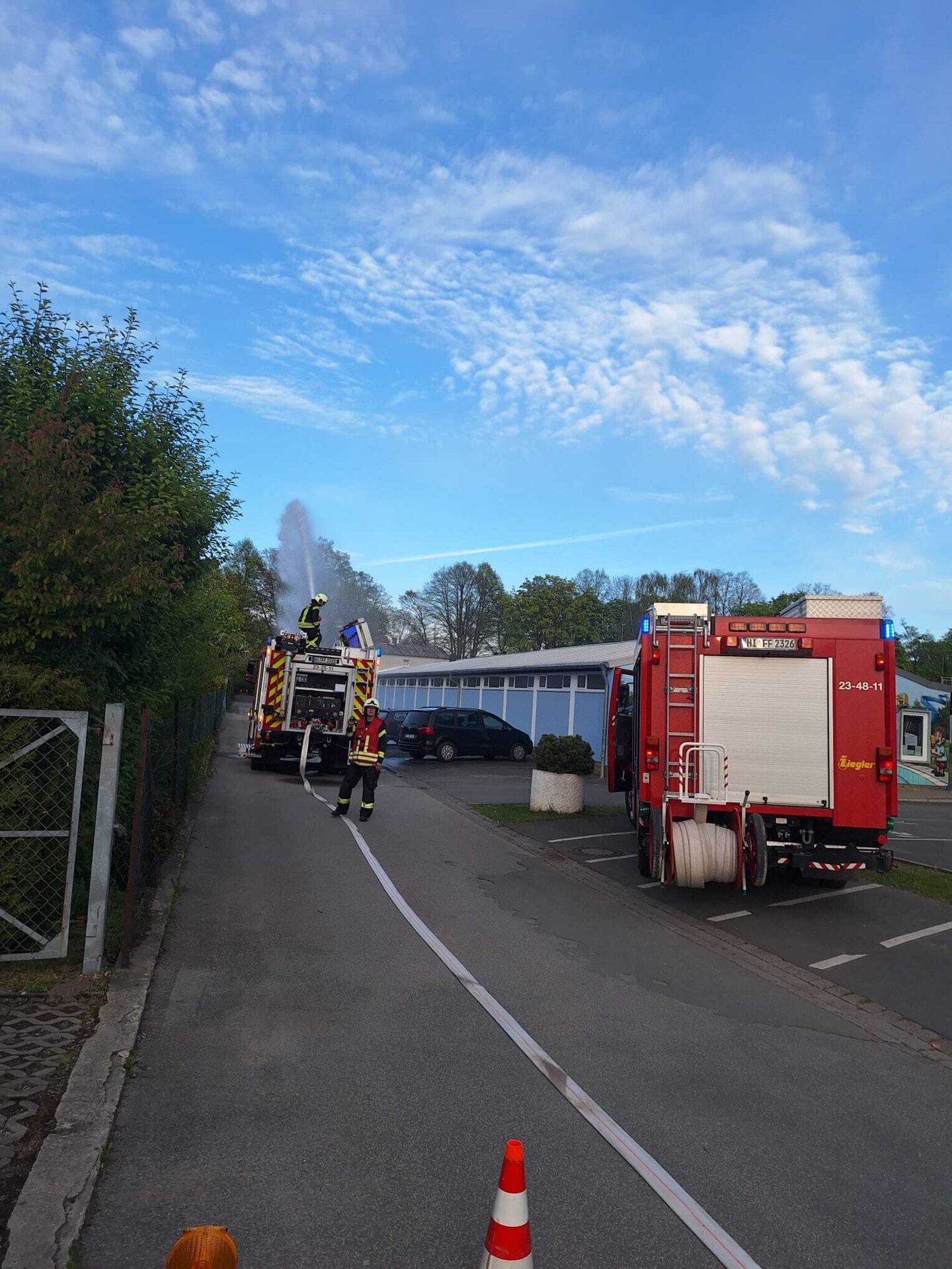 Niederschlagen der Chrlosgaswolke mittels Wasserwerfer