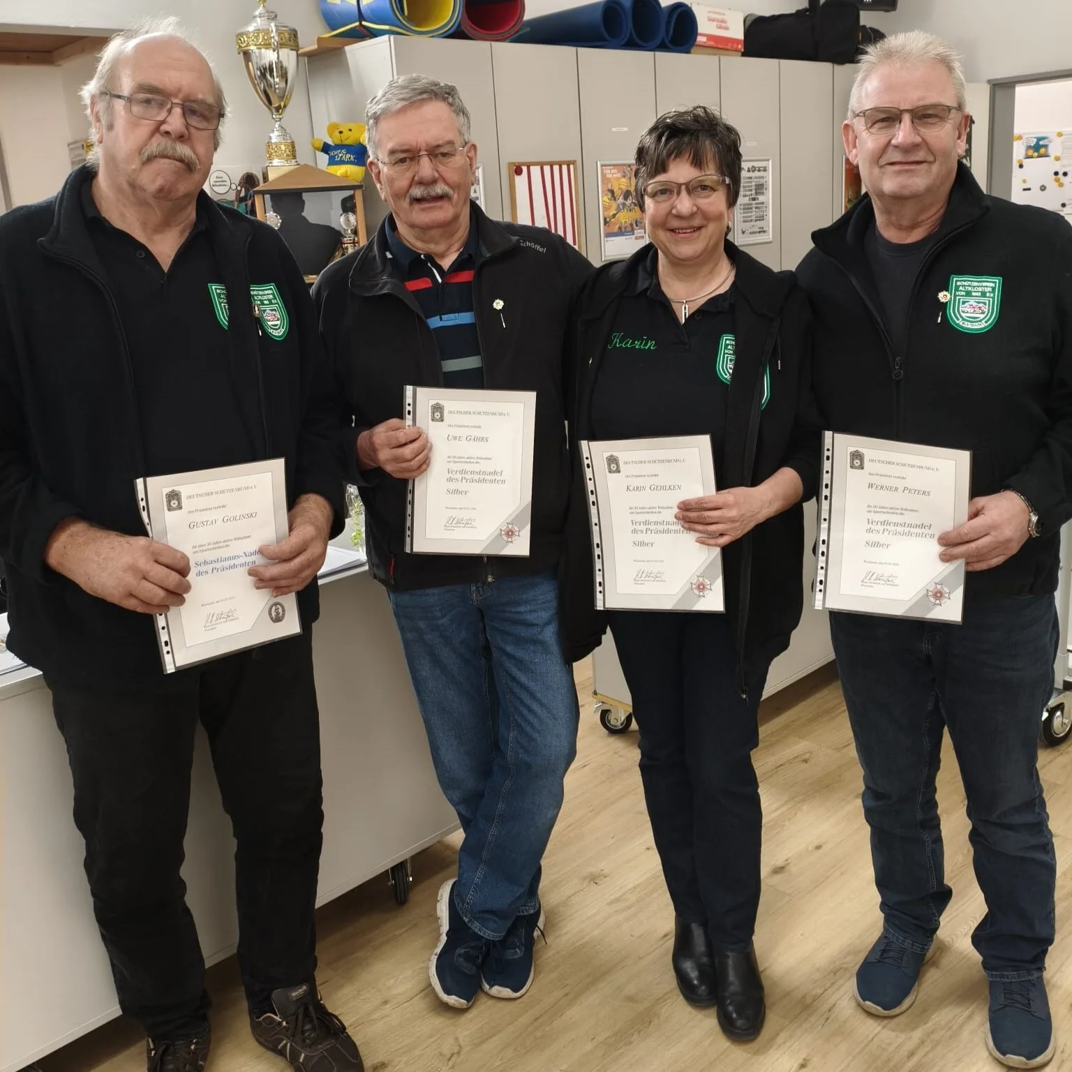 2026-Ehrungen 20-30 Jahre Mitgliedschaft-Gustav Golinski-Uwe Gährs-Karin Gehlken-Werner Peters