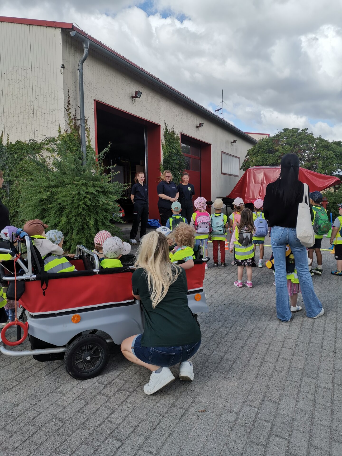 Besuch in der Feuerwehr Neuzelle